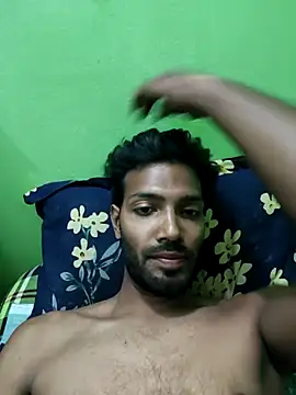 Snapshot of RohitHot122 chatting on 04/08/26, 03:45 RohitHot122 online show from 04/08/26, 03:45