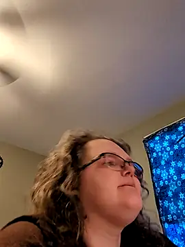 Snapshot of TheMistyPrice chatting on 09/15/25, 04:18 TheMistyPrice online show from 09/15/25, 04:18