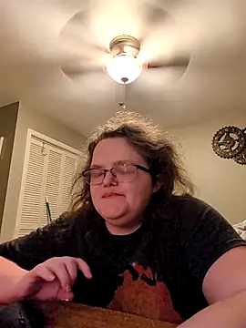 Snapshot of TheMistyPrice chatting on 10/13/25, 11:32 TheMistyPrice online show from 10/13/25, 11:32