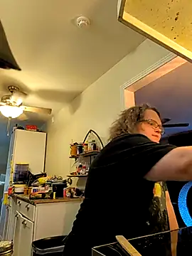 Snapshot of TheMistyPrice chatting on 10/22/25, 10:09 TheMistyPrice online show from 10/22/25, 10:09