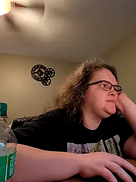 Snapshot of TheMistyPrice chatting on 11/21/25, 02:38 TheMistyPrice online show from 11/21/25, 02:38