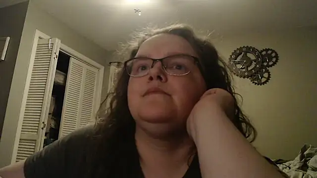 Snapshot of TheMistyPrice chatting on 12/16/25, 12:32 TheMistyPrice online show from 12/16/25, 12:32