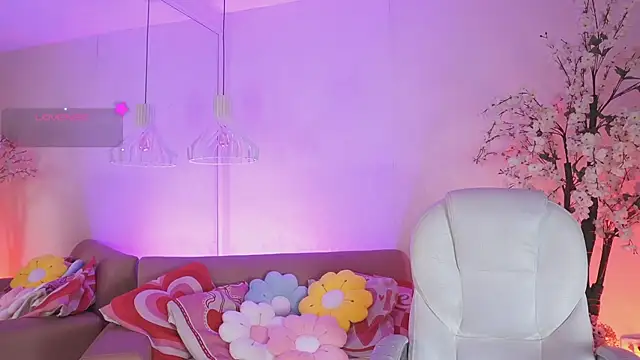 JadeSummerr online show from 02/10/26, 11:36