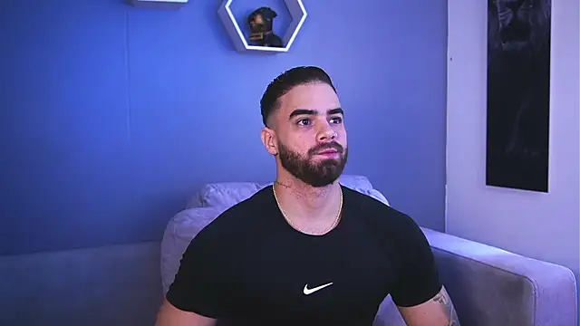 Paul Phoenix online show from 10/22/25, 06:18