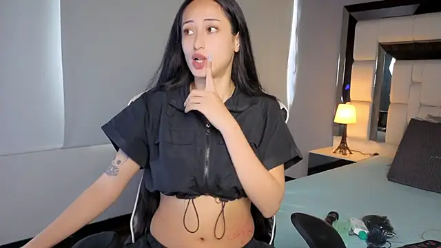 Adhara7 online show from 04/21/26, 08:34