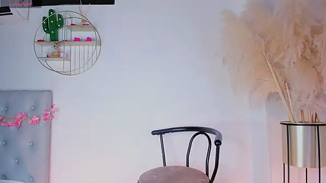 MartinnaGreco online show from 04/10/26, 08:57