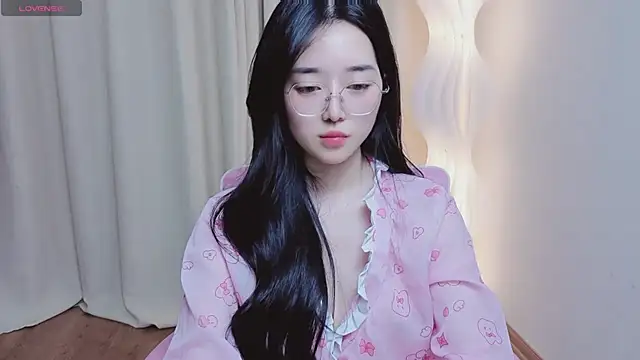 Miu-999 online show from 04/11/26, 07:45