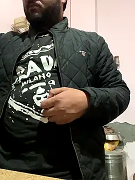 amitsharma7868 online show from 12/14/25, 02:22