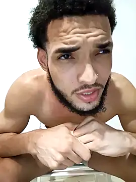 Snapshot of Utreh_ chatting on 10/30/25, 10:54 Utreh  online show from 10/30/25, 10:54