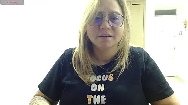 Snapshot of haashkyo chatting on 06/02/26, 03:41 haashkyo online show from 06/02/26, 03:41