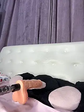 Snapshot of Rinamay_ chatting on 10/01/25, 11:55 Rinamay online show from 10/01/25, 11:55