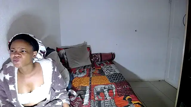 EbonyEssence online show from 04/11/26, 04:28