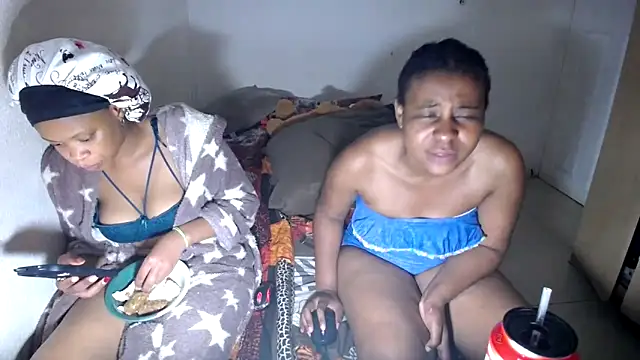 EbonyEssence online show from 04/12/26, 08:25