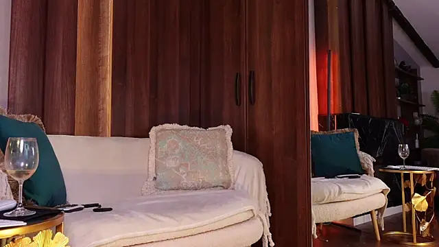 QueenMarX online show from 02/07/26, 07:50