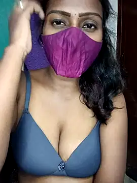 Tamil kavinila online show from 10/24/25, 04:03