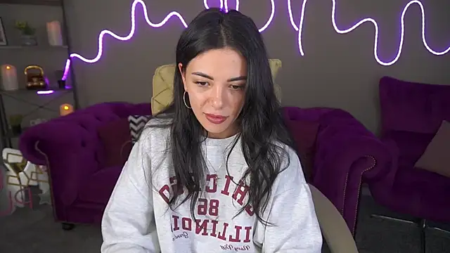 Snapshot of OnlyXxandra chatting on 10/08/25, 01:09 OnlyXxandra online show from 10/08/25, 01:09