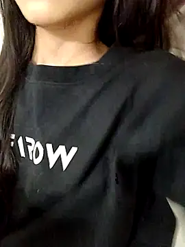 Desi sara online show from 10/31/25, 02:29