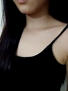 Snapshot of Desi_sara chatting on 05/26/26, 05:14 Desi sara online show from 05/26/26, 05:14