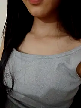 Snapshot of Desi_sara chatting on 05/27/26, 03:31 Desi sara online show from 05/27/26, 03:31