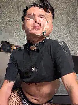 Snapshot of urbillyboi chatting on 10/21/25, 01:12 urbillyboi online show from 10/21/25, 01:12