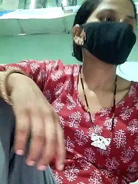 Snapshot of poojam93 chatting on 09/15/25, 05:02 poojam93 online show from 09/15/25, 05:02