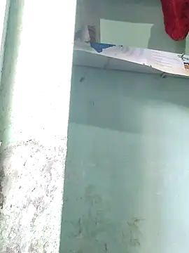 Snapshot of poojam93 chatting on 09/20/25, 03:40 poojam93 online show from 09/20/25, 03:40