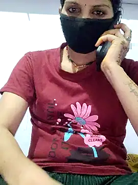 Snapshot of poojam93 chatting on 11/02/25, 03:47 poojam93 online show from 11/02/25, 03:47