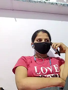 Snapshot of poojam93 chatting on 11/06/25, 03:24 poojam93 online show from 11/06/25, 03:24