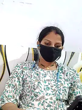 Snapshot of poojam93 chatting on 11/07/25, 03:34 poojam93 online show from 11/07/25, 03:34