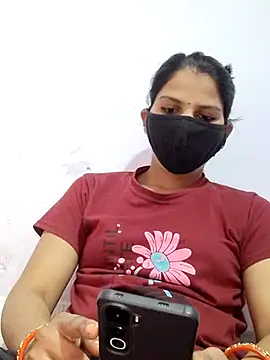 Snapshot of poojam93 chatting on 11/27/25, 01:51 poojam93 online show from 11/27/25, 01:51