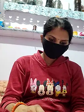 Snapshot of poojam93 chatting on 11/27/25, 01:57 poojam93 online show from 11/27/25, 01:57