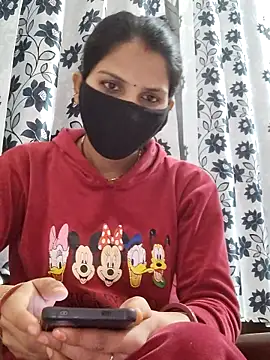 Snapshot of poojam93 chatting on 02/05/26, 02:49 poojam93 online show from 02/05/26, 02:49