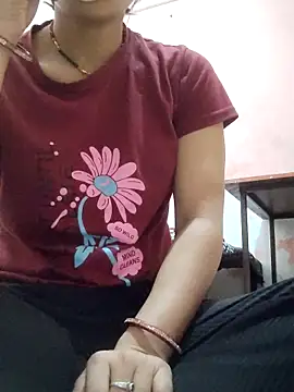 Snapshot of poojam93 chatting on 02/11/26, 12:26 poojam93 online show from 02/11/26, 12:26