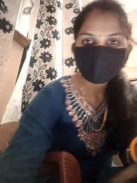 poojam93 online show from 05/06/26, 10:09