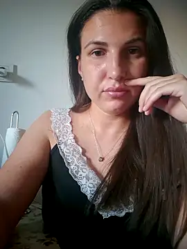 Snapshot of ElsMarya chatting on 09/21/25, 03:24 ElsMarya online show from 09/21/25, 03:24