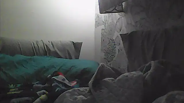 sarahkat86 online show from 11/11/25, 12:27