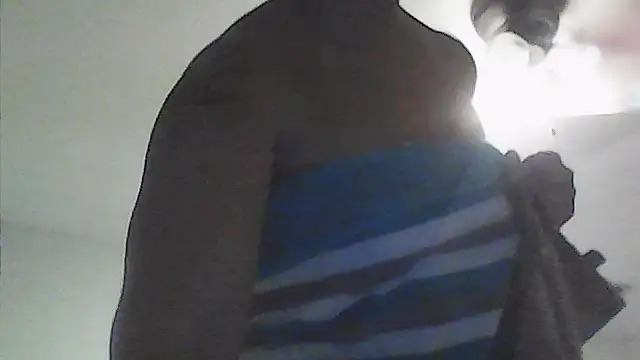 sarahkat86 online show from 04/07/26, 11:04