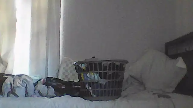 sarahkat86 online show from 04/15/26, 10:10