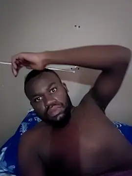 Snapshot of celazimnike062127 chatting on 03/15/26, 05:24 celazimnike062127 online show from 03/15/26, 05:24