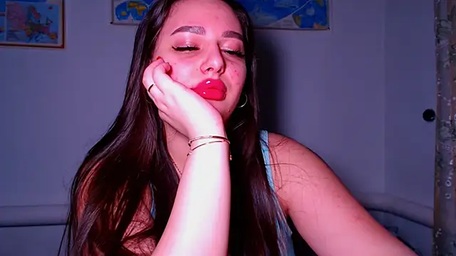 Snapshot of NikiWhite chatting on 11/12/25, 09:03 NikiWhite online show from 11/12/25, 09:03