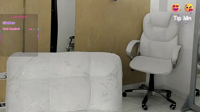 hellen tease online show from 11/12/25, 02:01