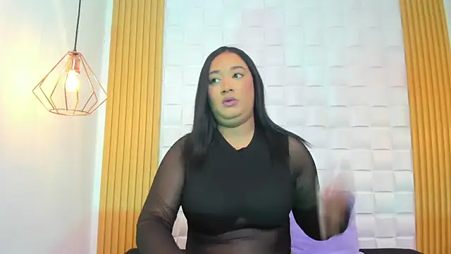 AriaBelle online show from 10/15/25, 07:03