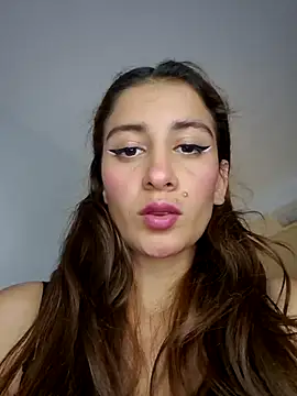 Snapshot of aytanna_torrez chatting on 10/07/25, 08:17 aytanna torrez online show from 10/07/25, 08:17