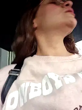 Snapshot of aytanna_torrez chatting on 10/17/25, 07:38 aytanna torrez online show from 10/17/25, 07:38