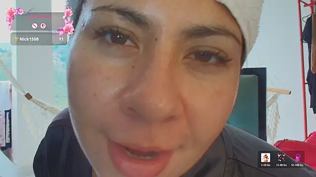 samanthahut1 online show from 02/19/26, 07:10