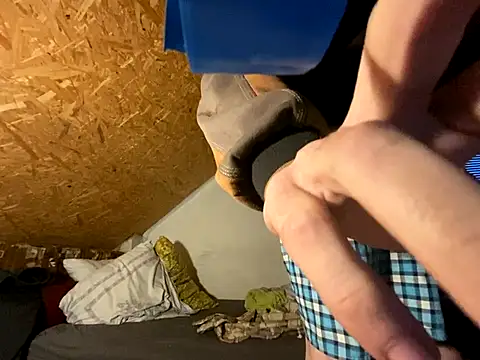 Salon1986 online show from 09/25/25, 05:11