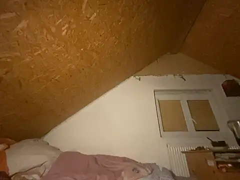 Salon1986 online show from 10/17/25, 09:39