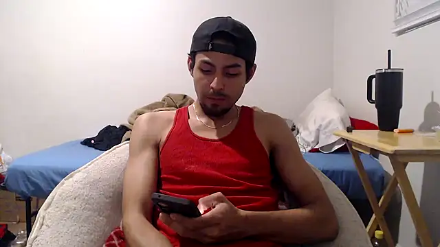 jbadlatin00 online show from 11/12/25, 01:39