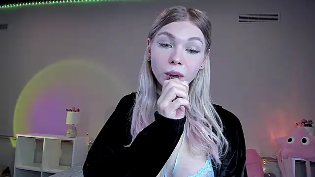 Blondy Fina online show from 03/14/26, 11:37