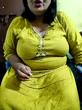 Snapshot of Swapna_Hyd chatting on 10/18/25, 04:26 Swapna Hyd online show from 10/18/25, 04:26